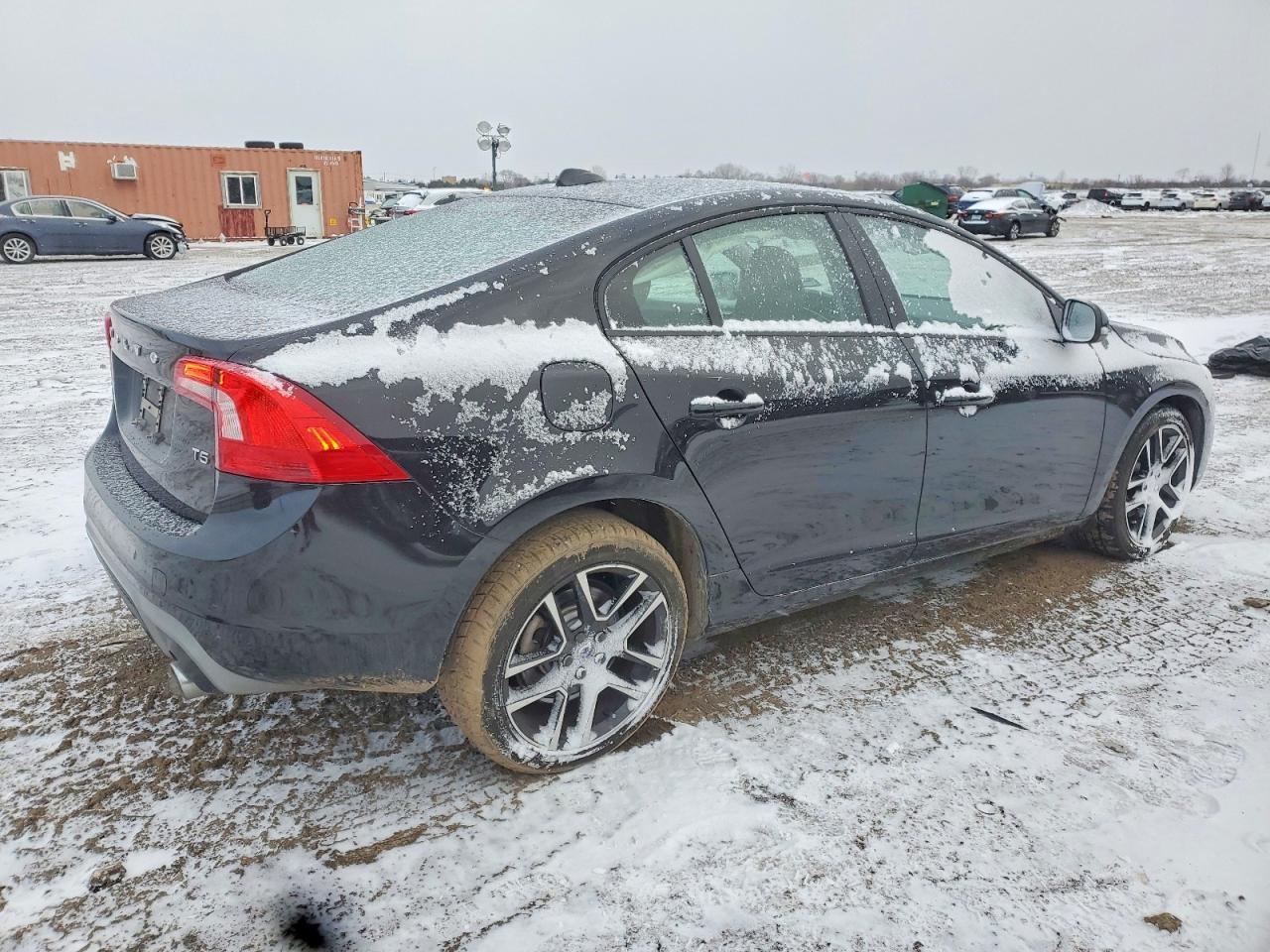 2017 VOLVO S60