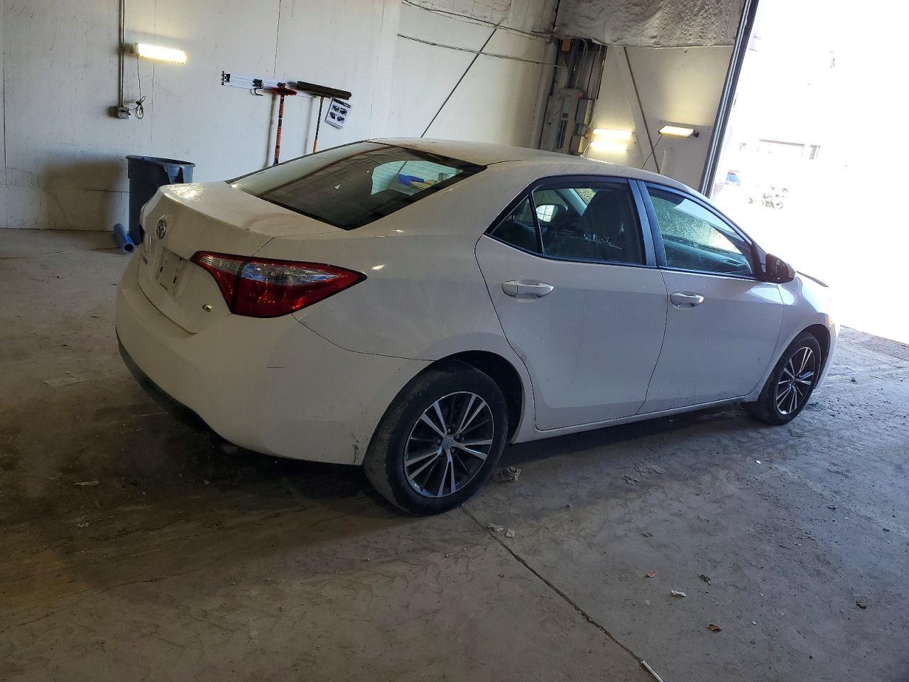 2016 TOYOTA COROLLA
