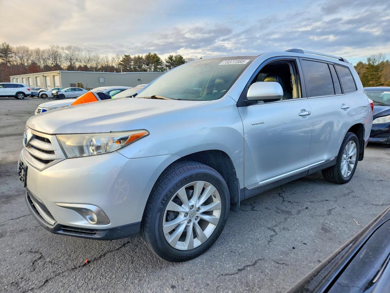 2013 TOYOTA HIGHLANDER