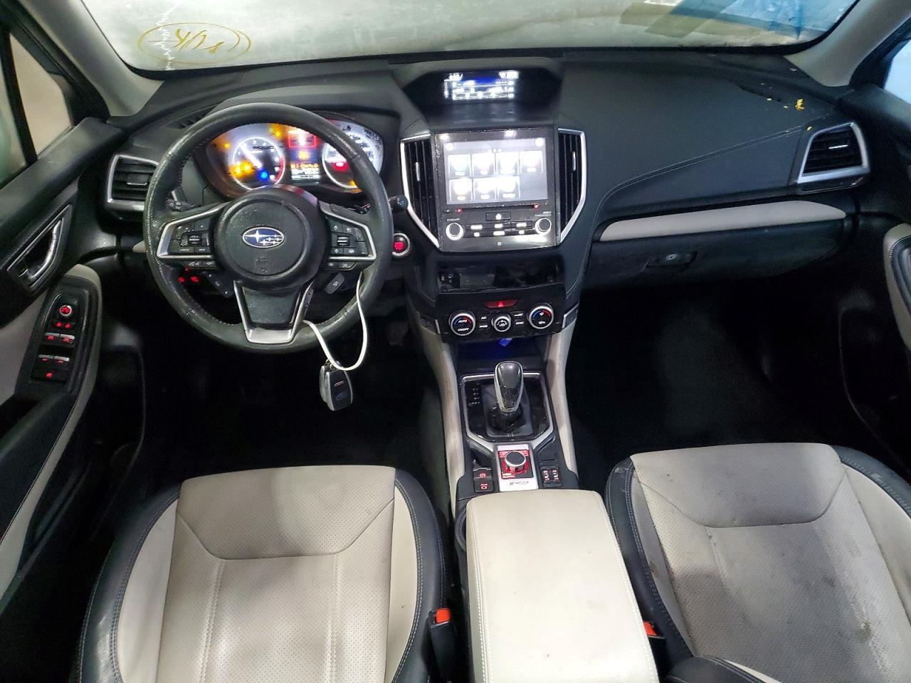 2022 SUBARU FORESTER