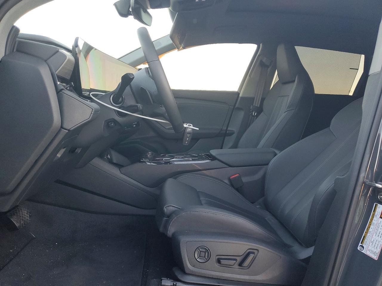2025 AUDI Q6 e-tron