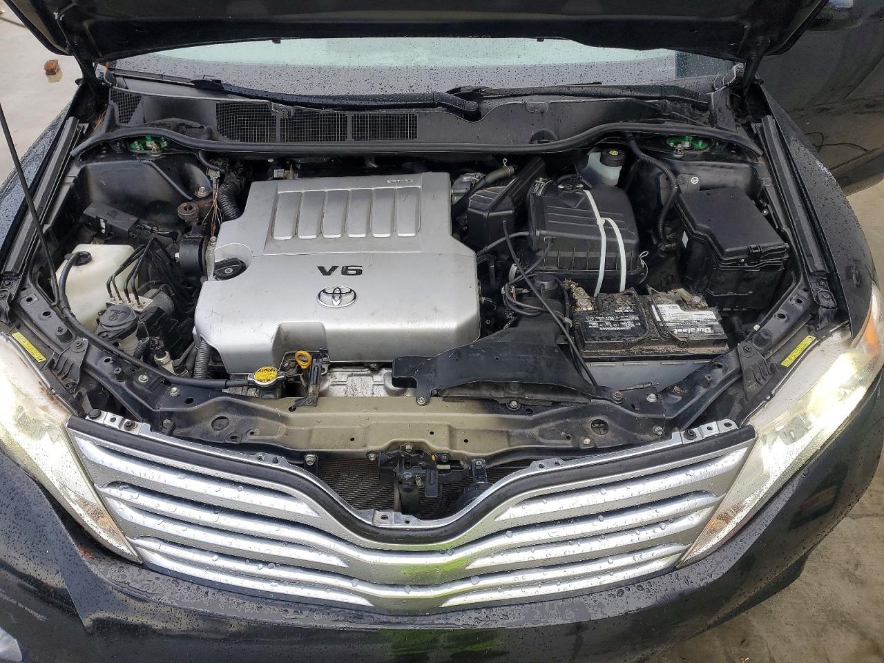 2010 TOYOTA VENZA