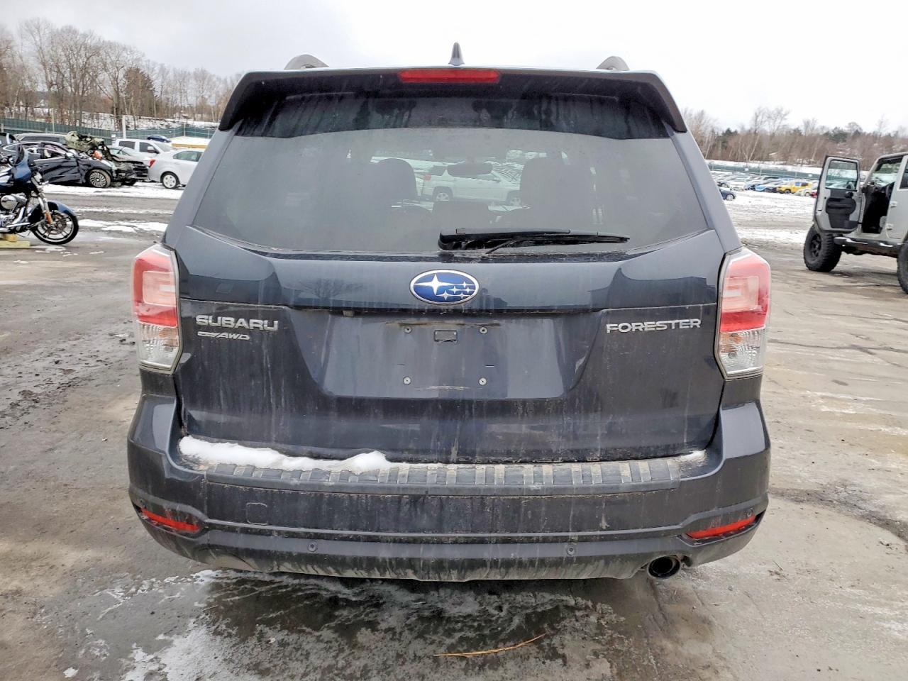 2018 SUBARU FORESTER
