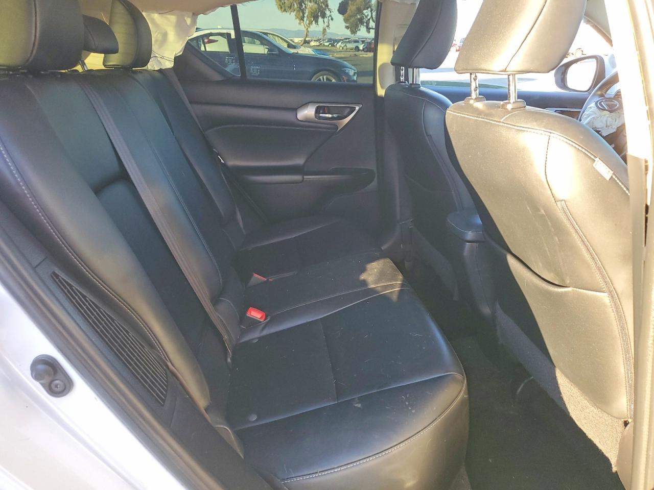 2014 LEXUS CT 200