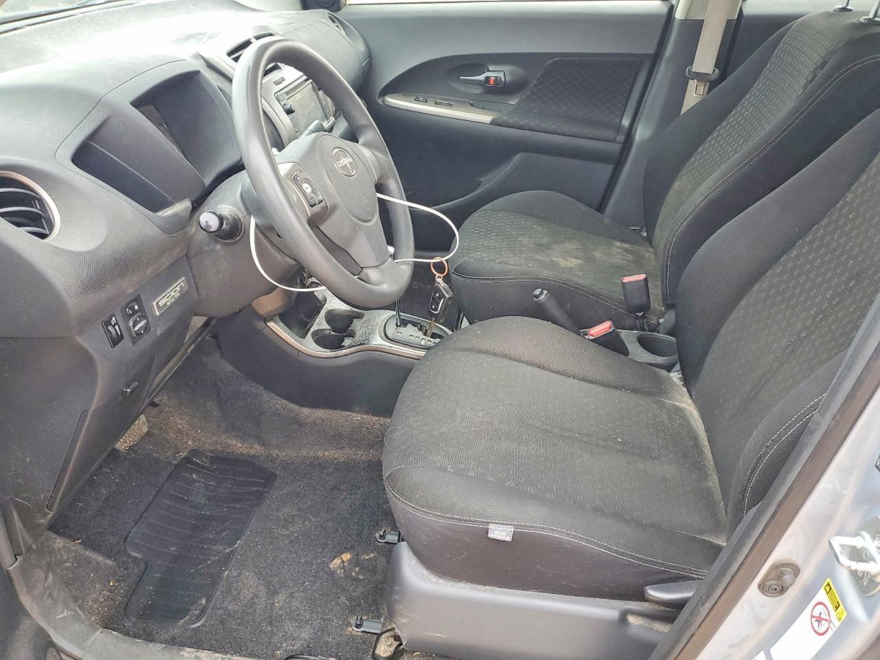 2013 TOYOTA SCION
