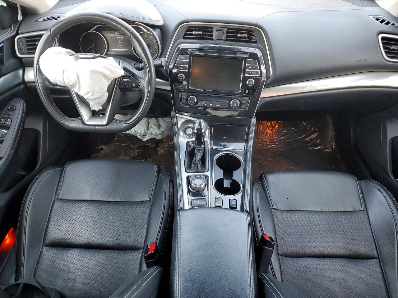 2022 NISSAN Maxima