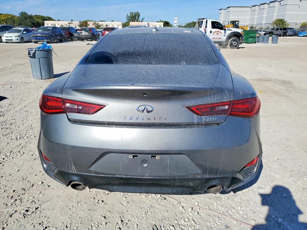2017 INFINITI Q60