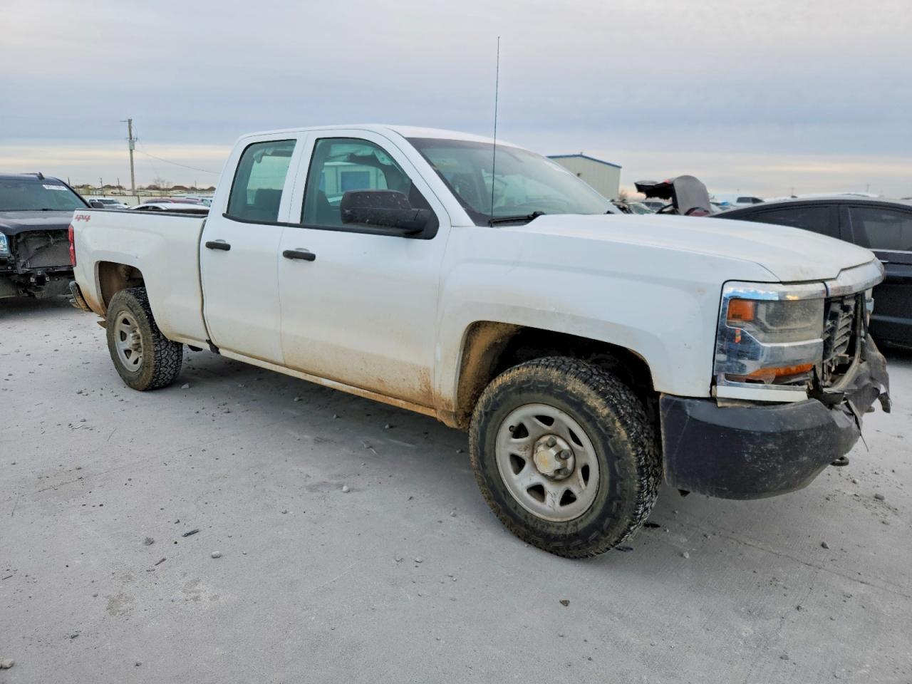 2017 CHEVROLET Silverado