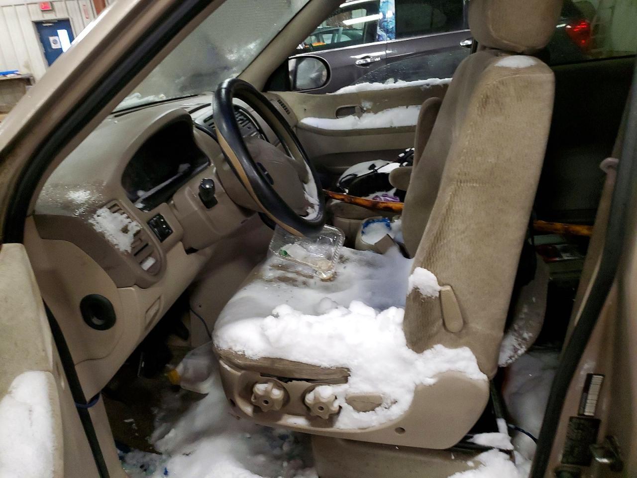 2005 KIA SEDONA