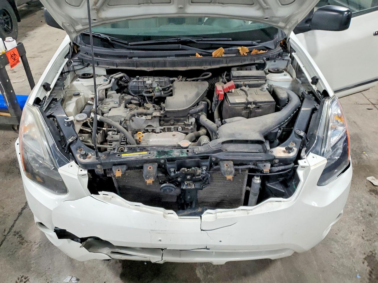 2014 NISSAN ROGUE