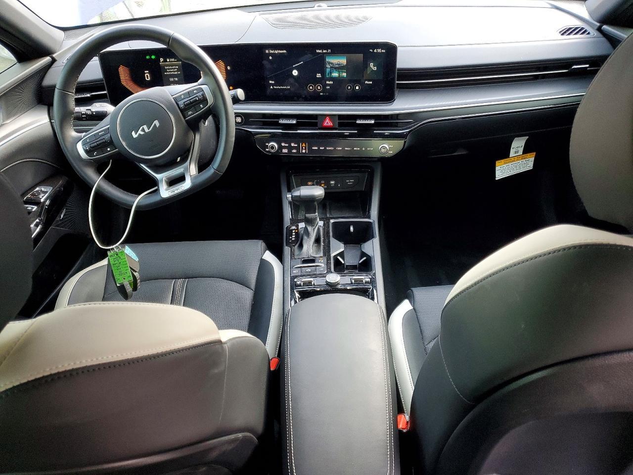 2025 KIA K5