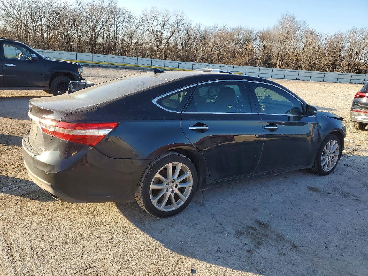 2014 TOYOTA Avalon