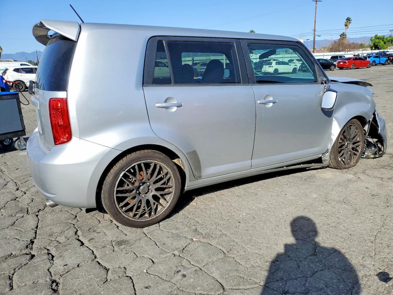2010 TOYOTA SCION
