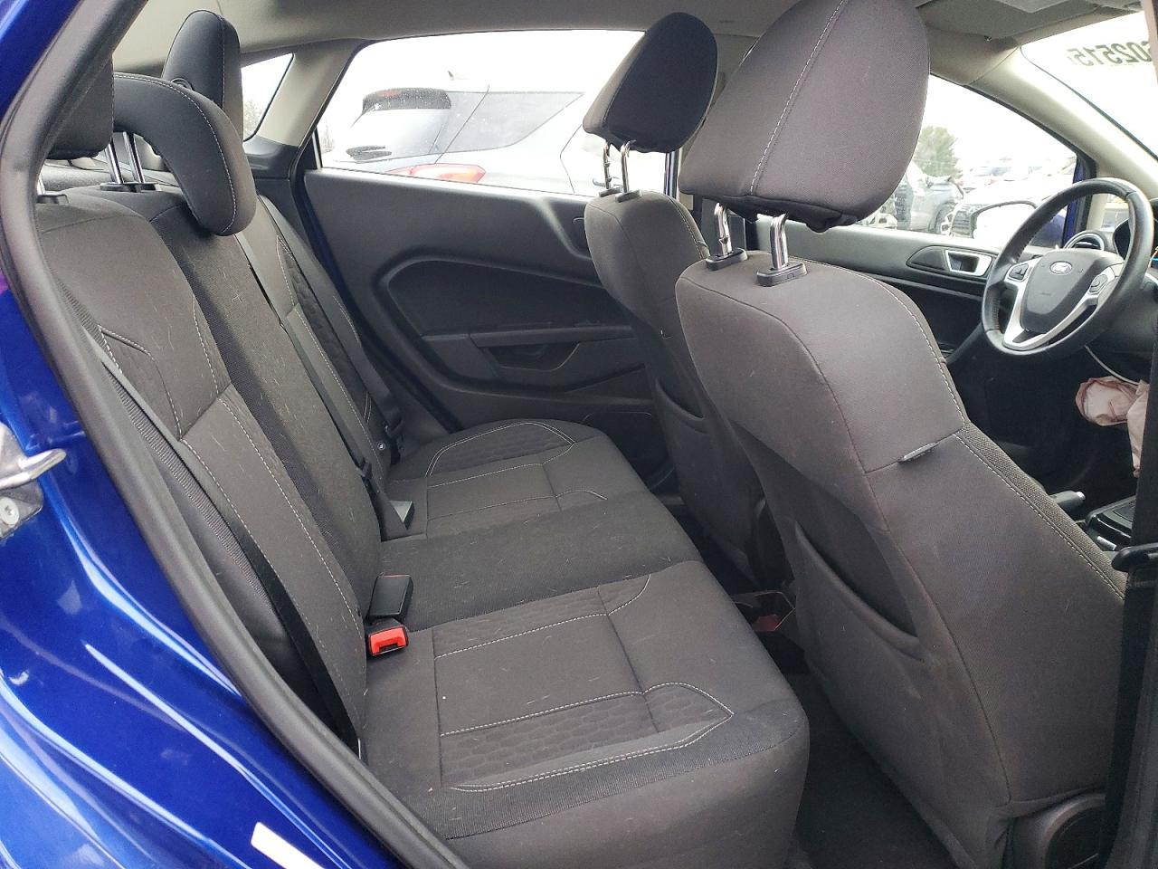 2015 FORD Fiesta