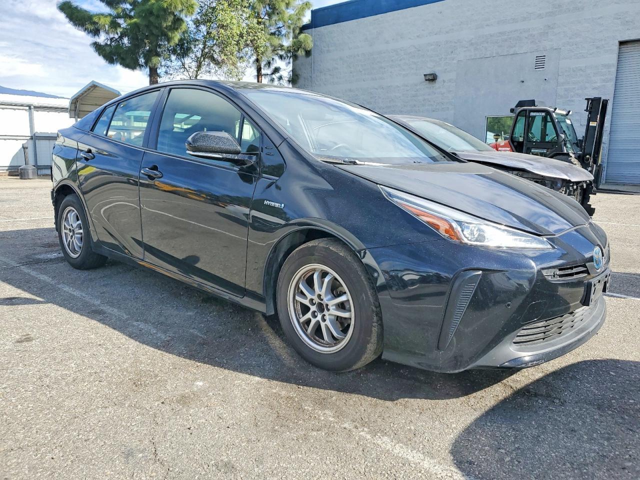 2019 TOYOTA PRIUS