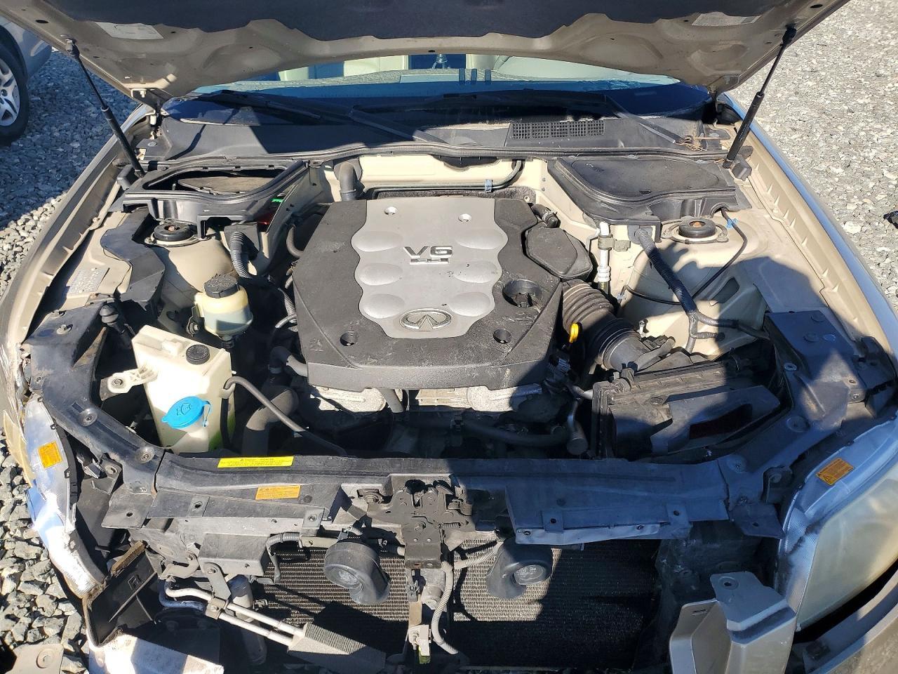 2005 INFINITI FX35