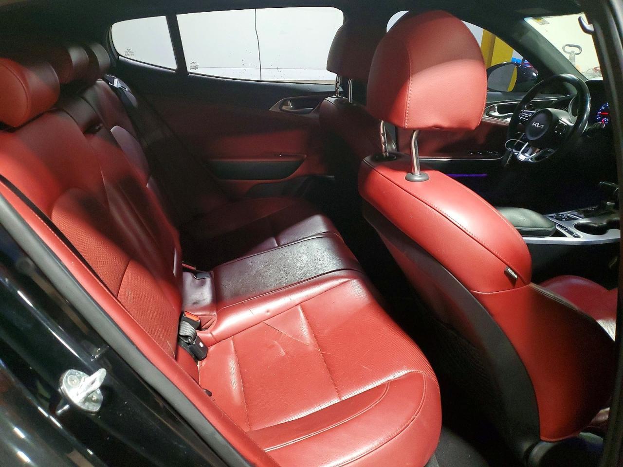 2022 KIA Stinger