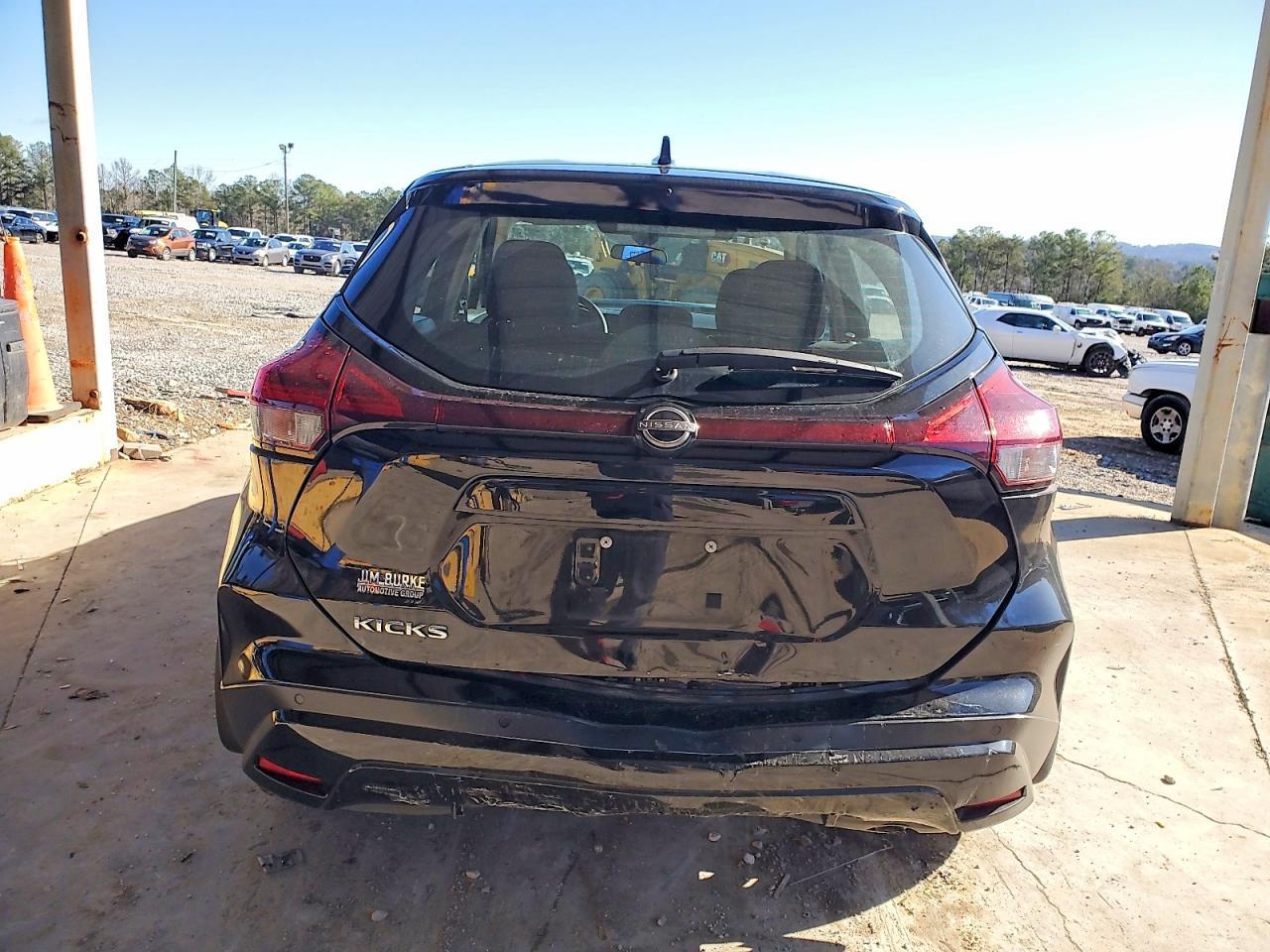 2023 NISSAN KICKS
