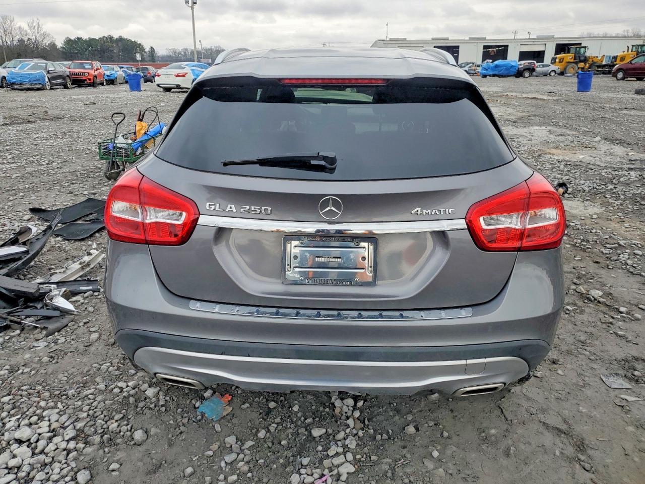 2017 MERCEDES-BENZ GLA-Class