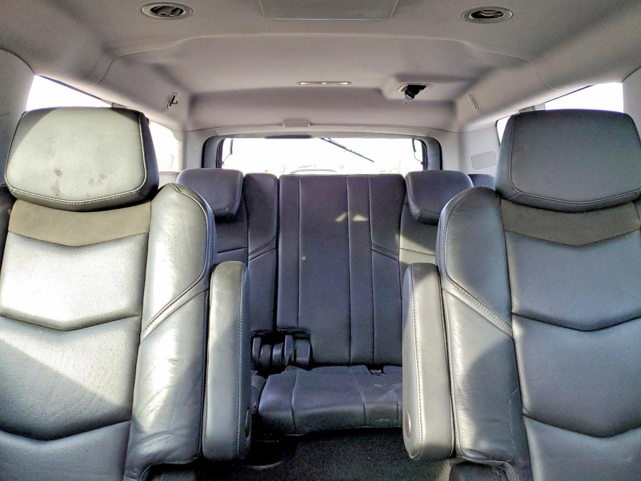 2018 CADILLAC Escalade ESV