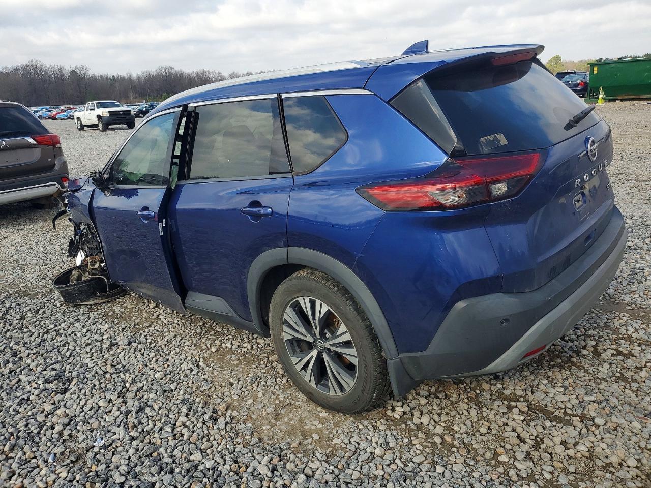 2021 NISSAN ROGUE