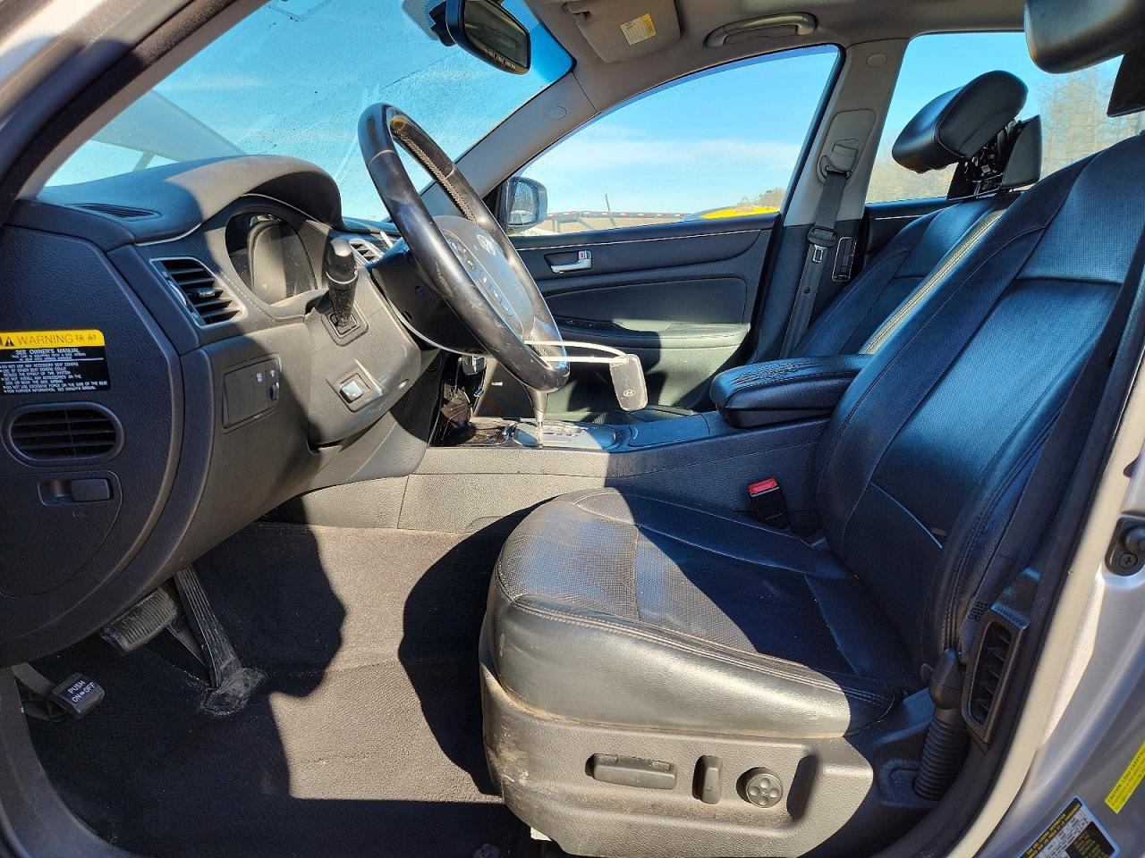 2013 HYUNDAI GENESIS