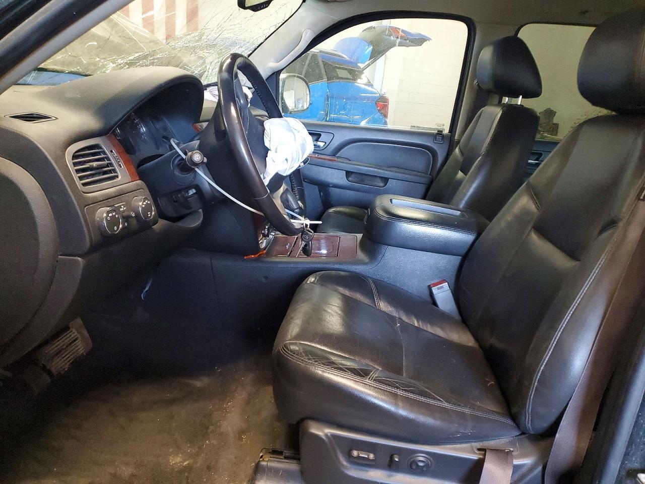 2012 CHEVROLET Suburban