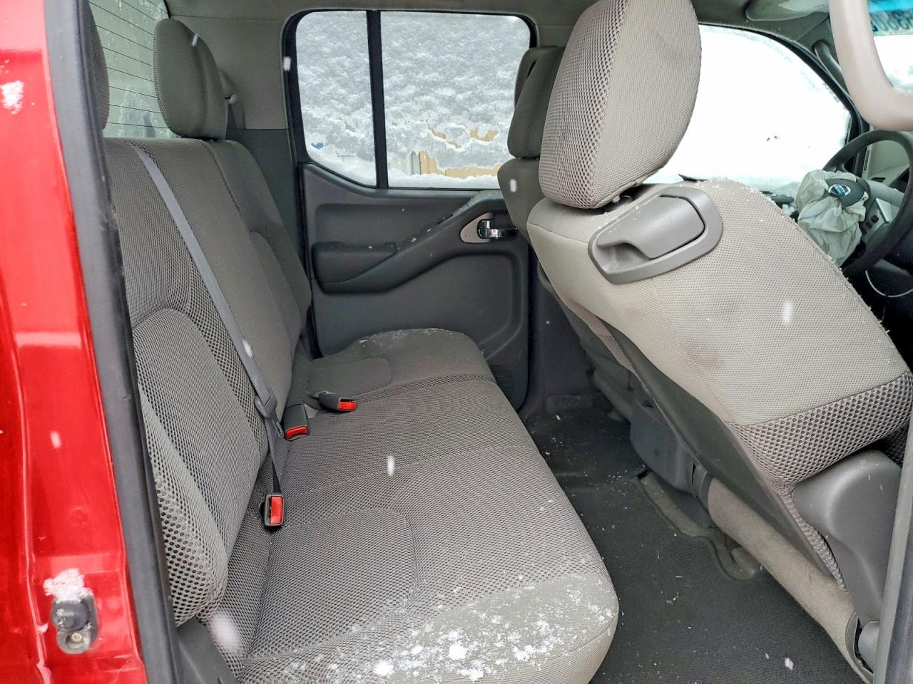 2010 NISSAN Frontier