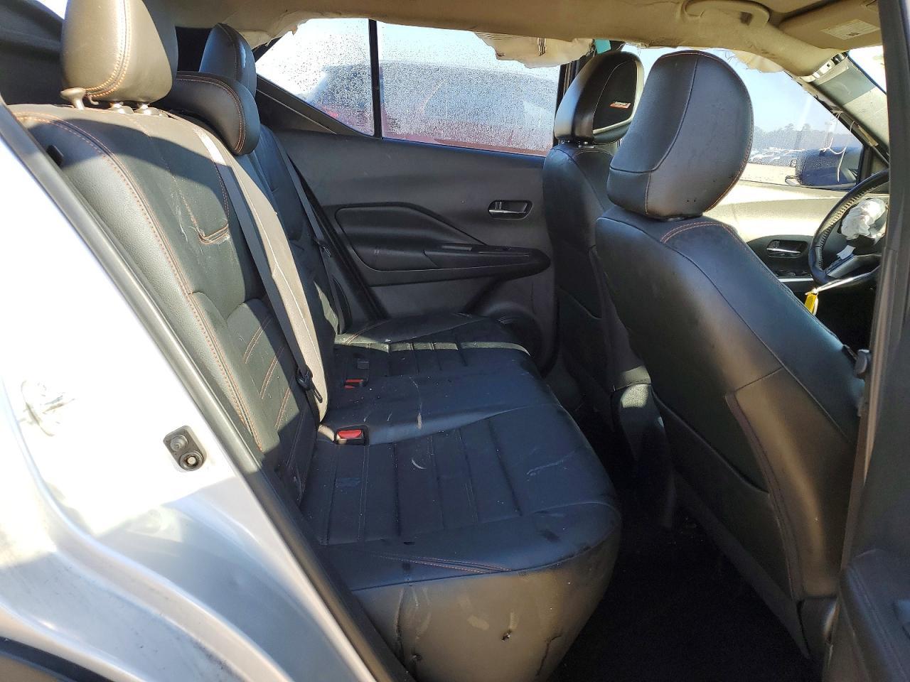 2019 NISSAN KICKS