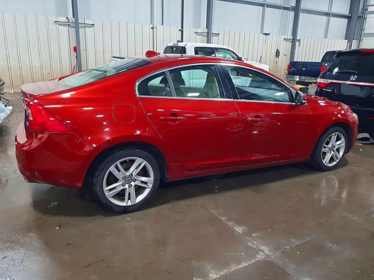2014 VOLVO S60