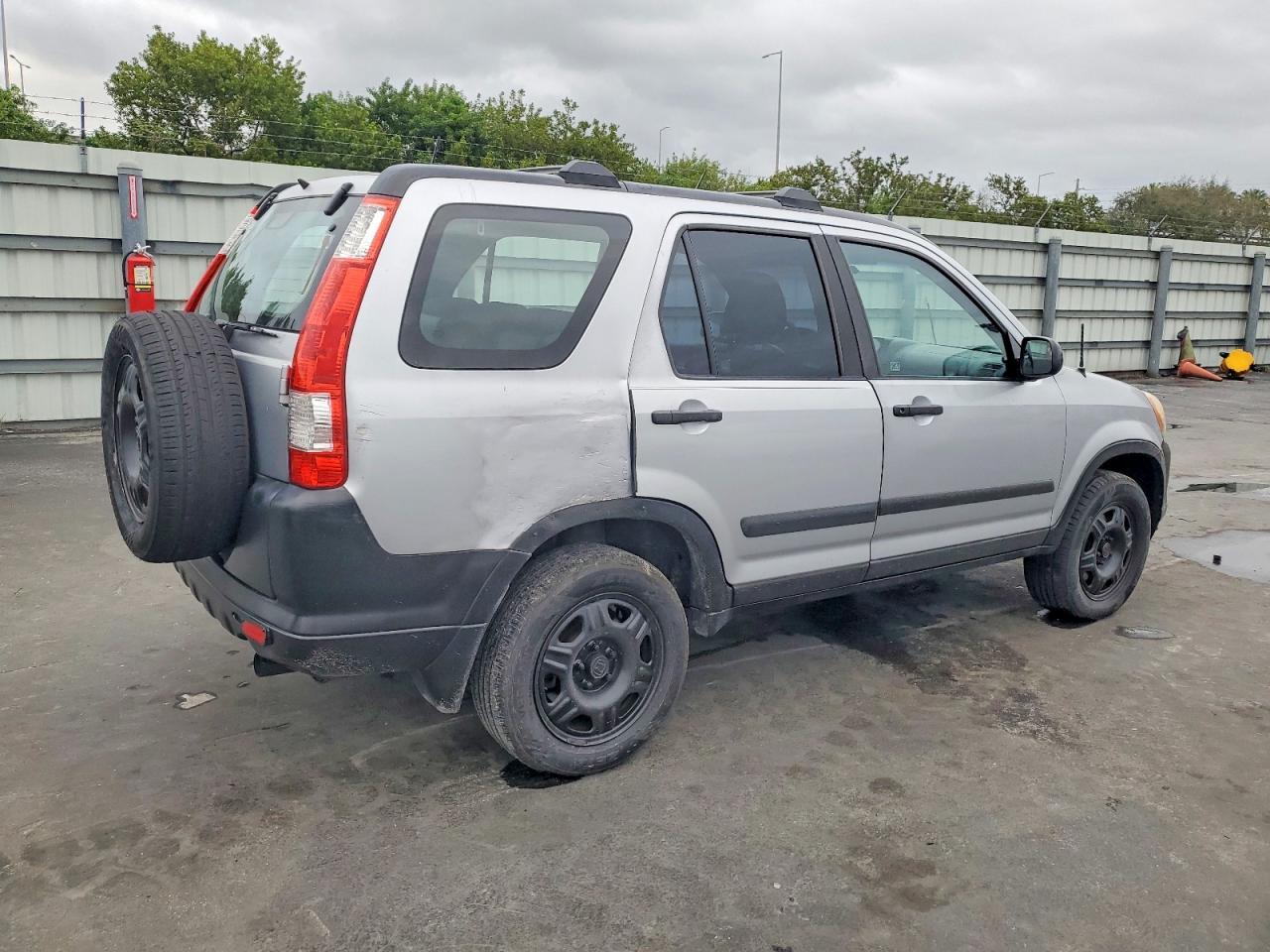 2005 HONDA CR-V