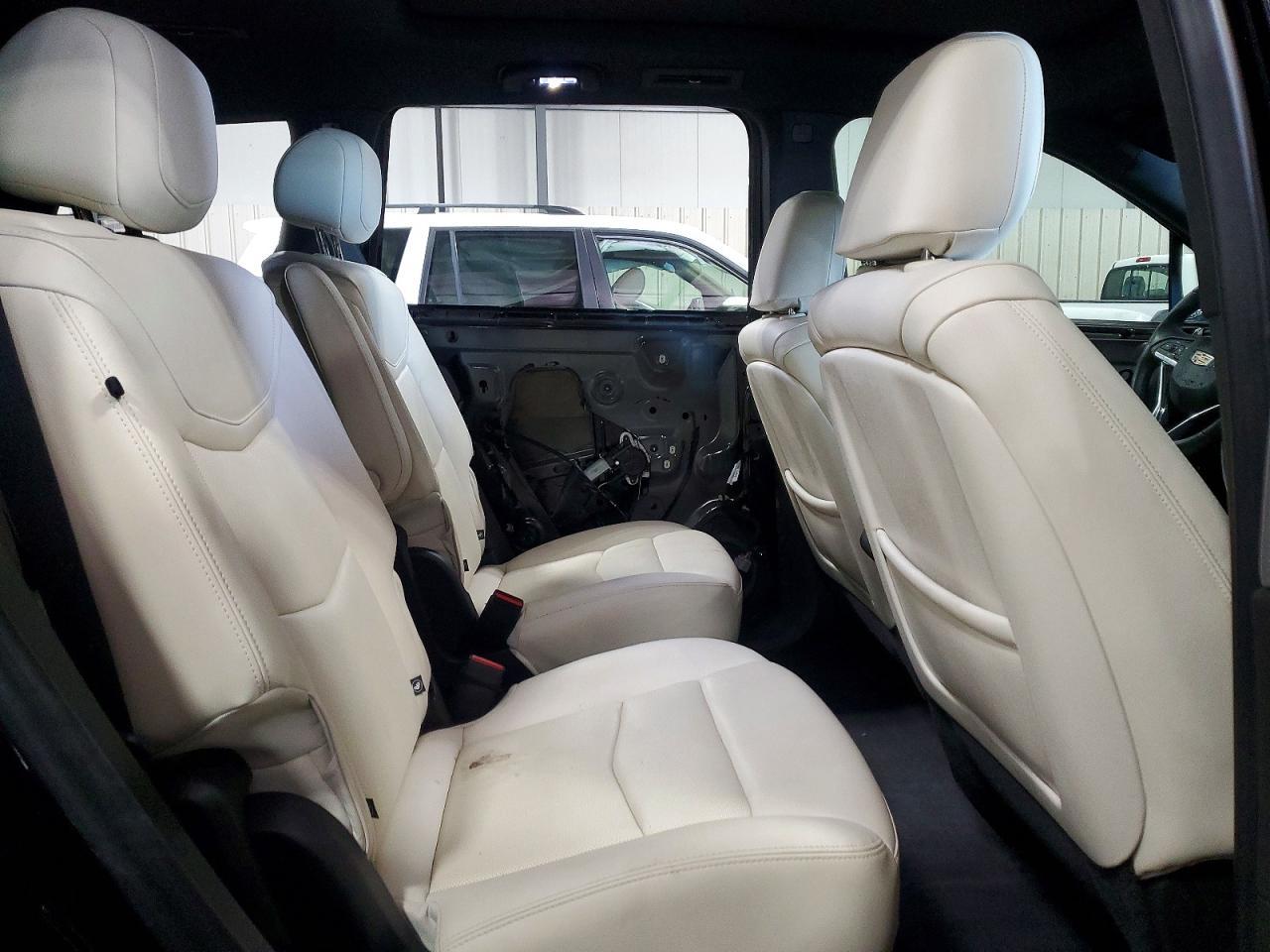 2024 CADILLAC XT6
