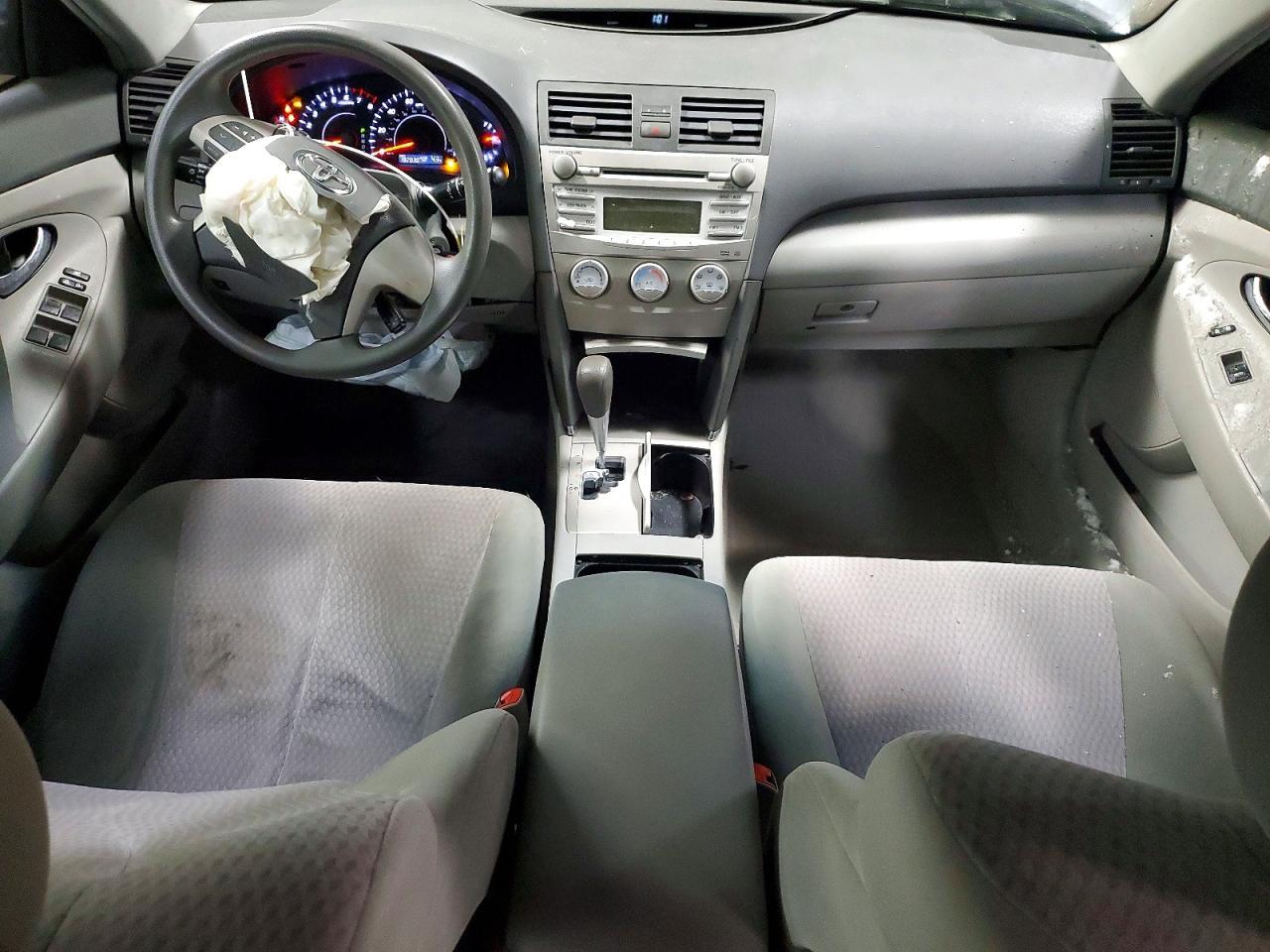2011 TOYOTA CAMRY