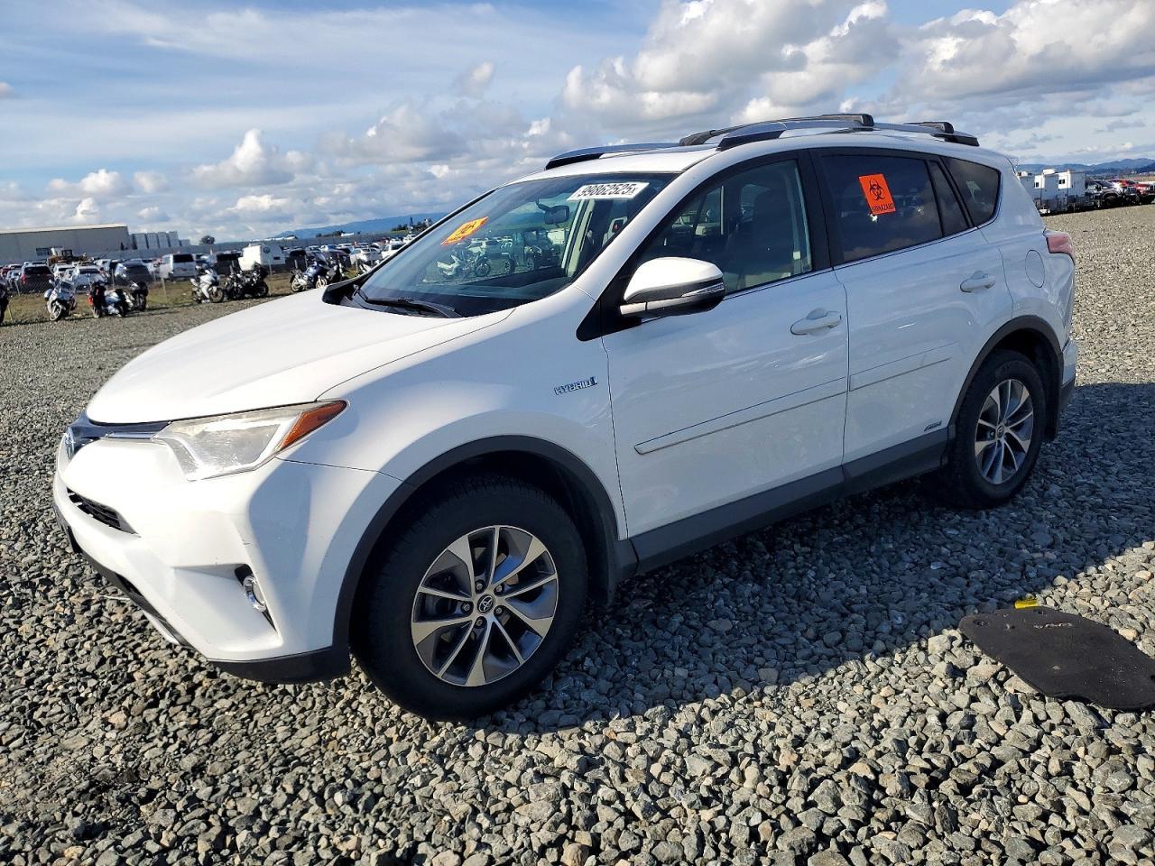 2016 TOYOTA RAV4
