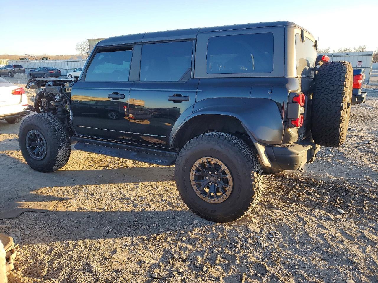 2024 FORD Bronco