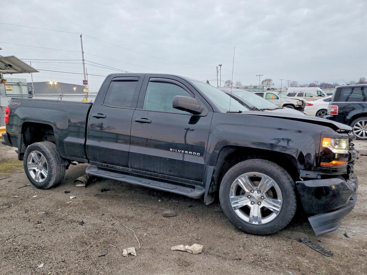2018 CHEVROLET Silverado