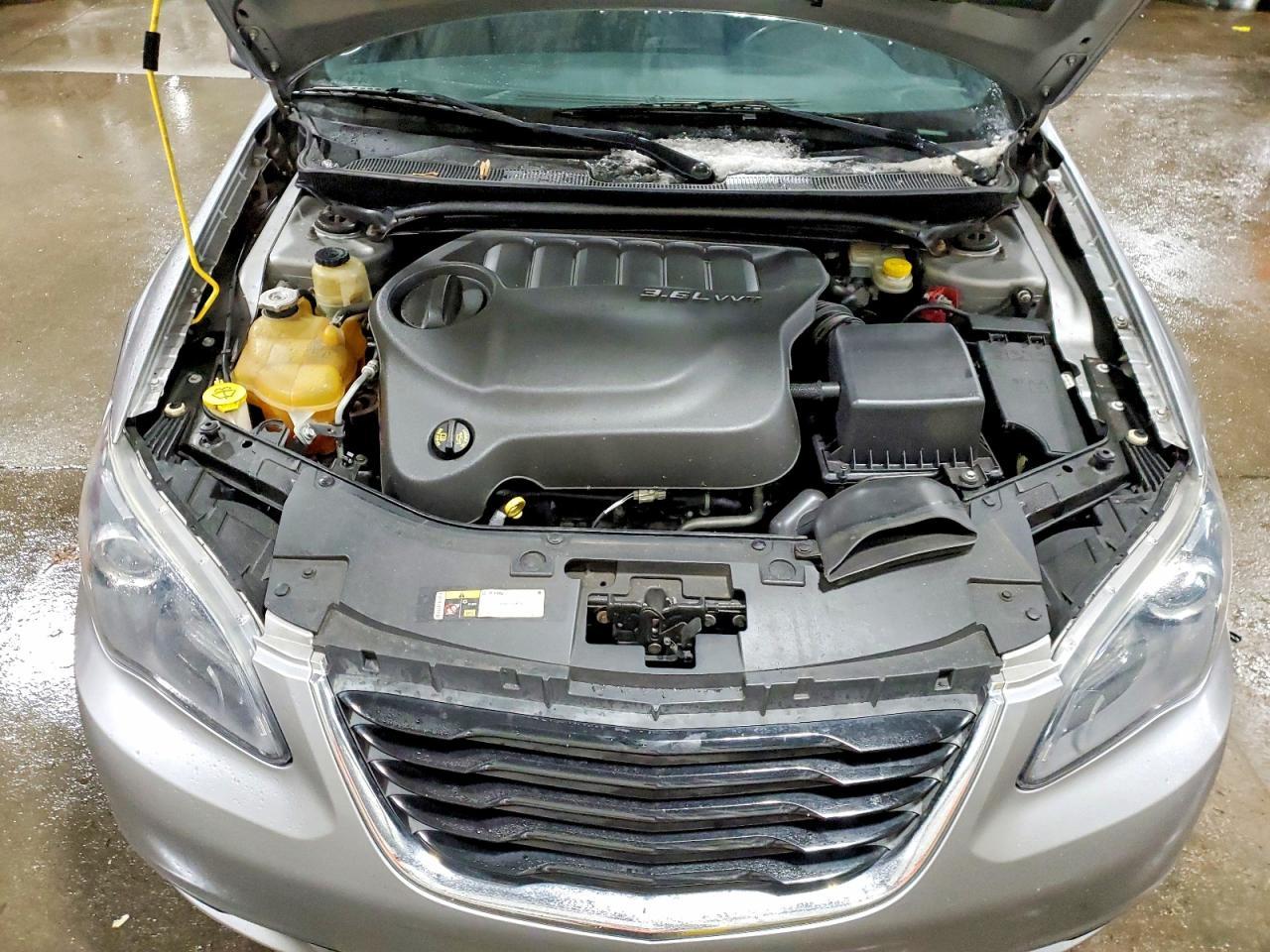 2014 CHRYSLER 200
