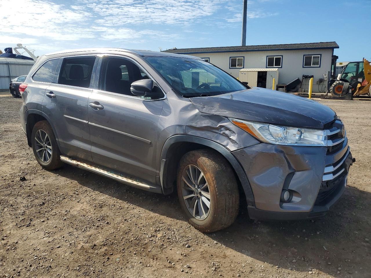 2019 TOYOTA HIGHLANDER