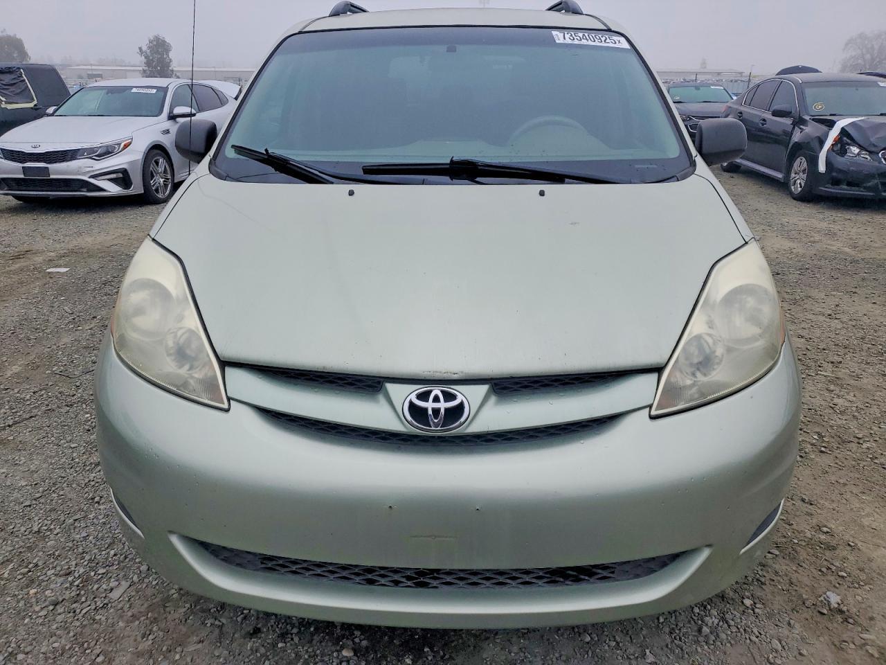 2006 TOYOTA SIENNA
