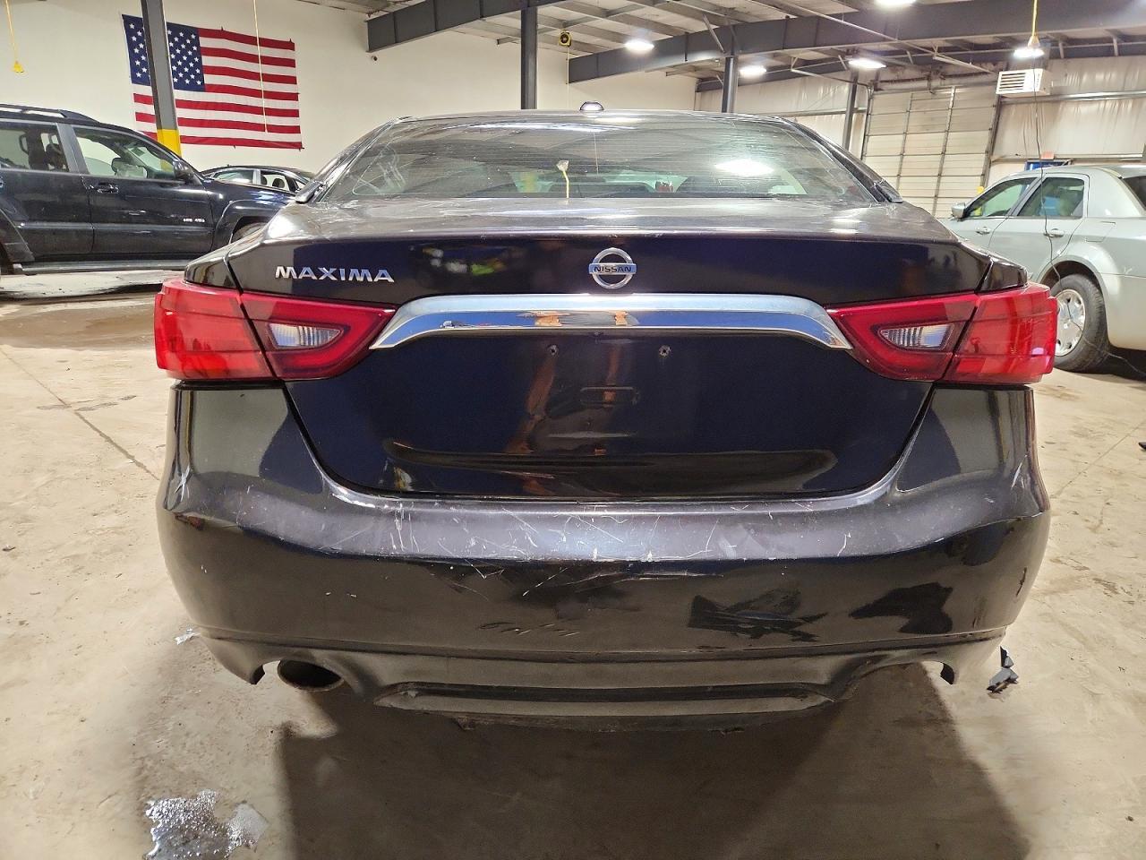2016 NISSAN Maxima