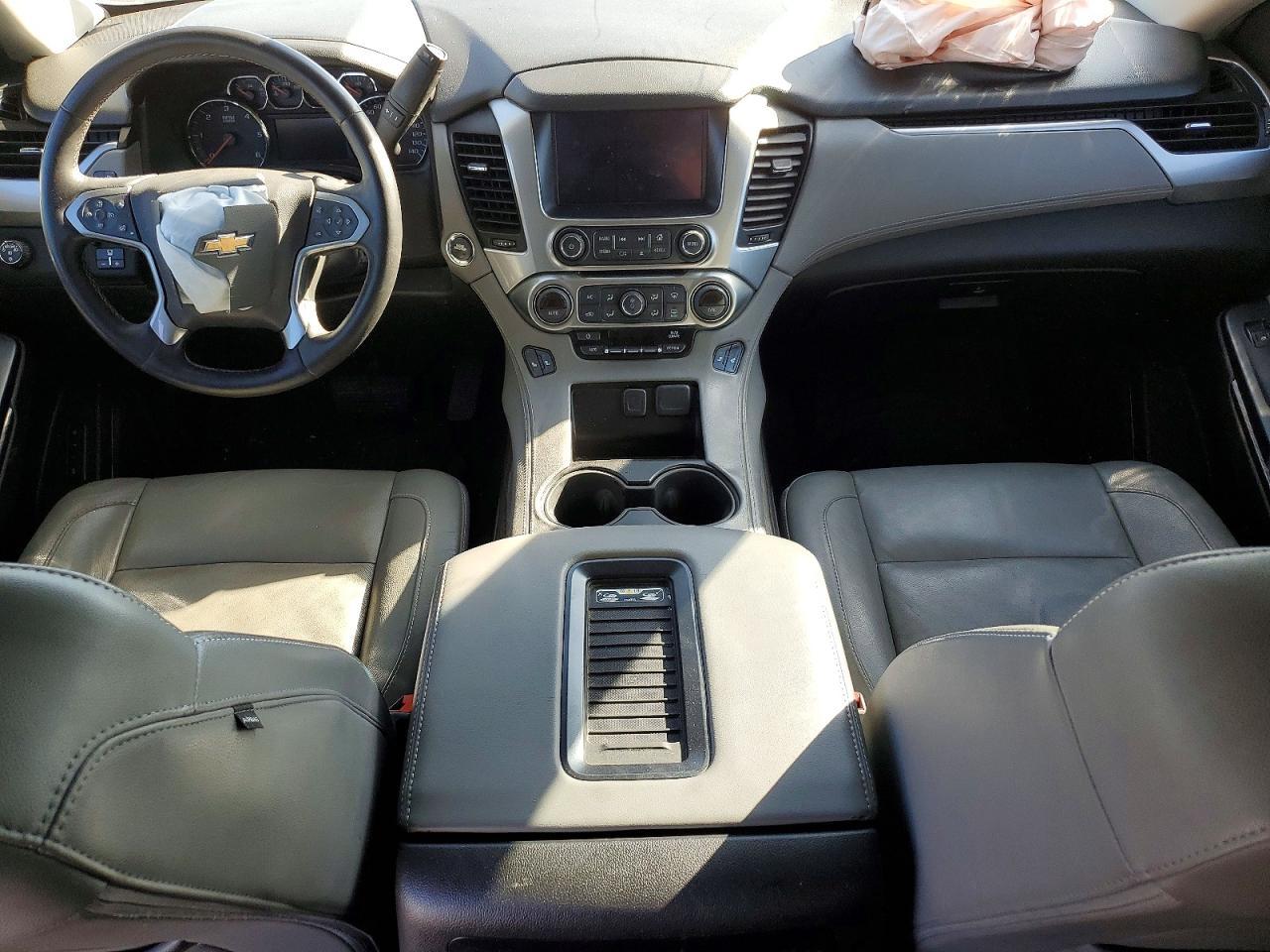 2016 CHEVROLET Suburban