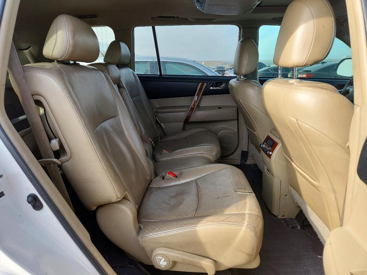 2012 TOYOTA HIGHLANDER