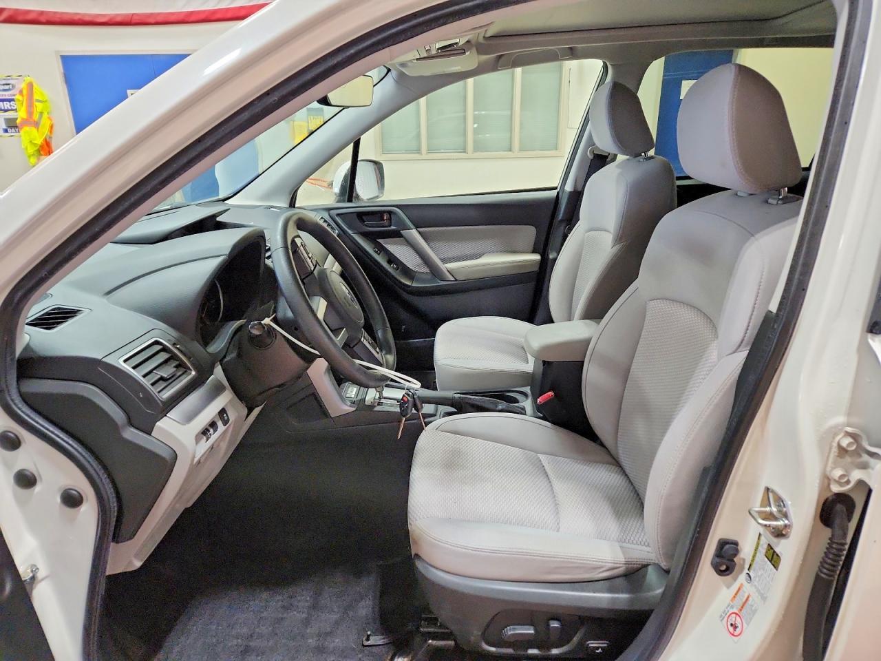 2017 SUBARU FORESTER
