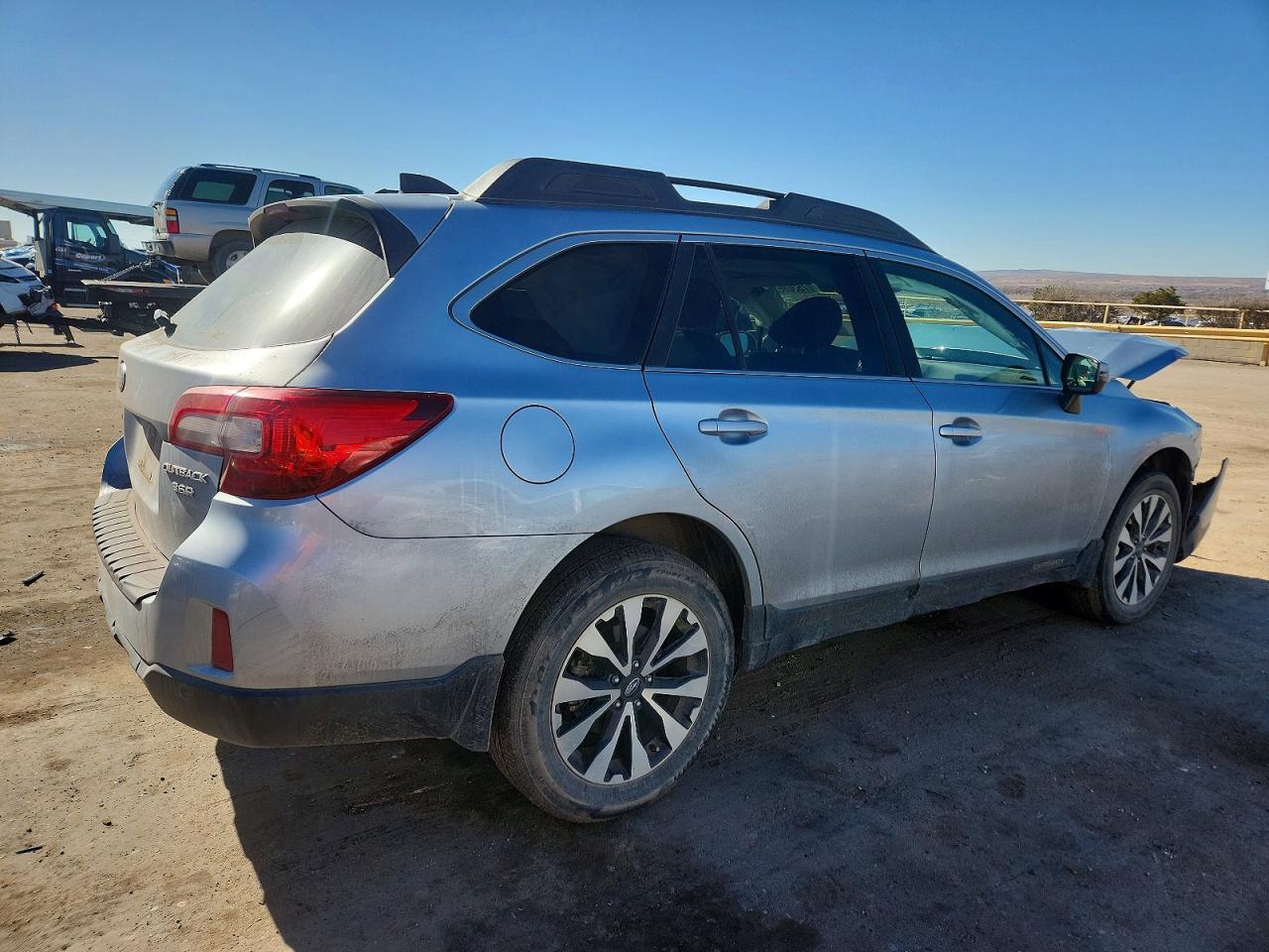 2017 SUBARU Outback
