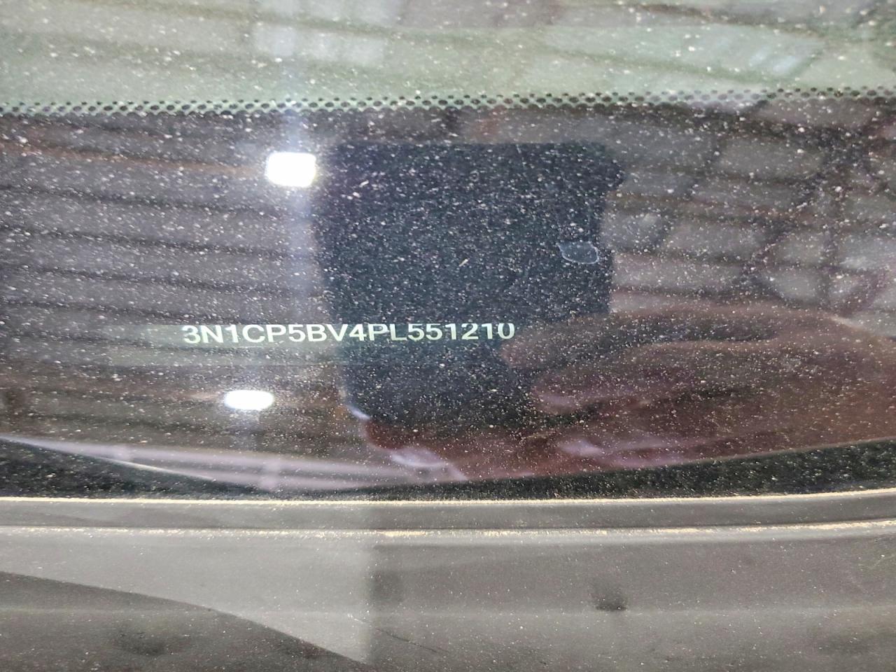 2023 NISSAN KICKS