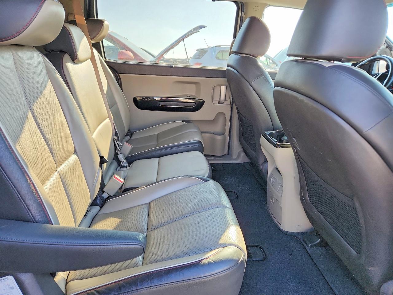2017 KIA SEDONA