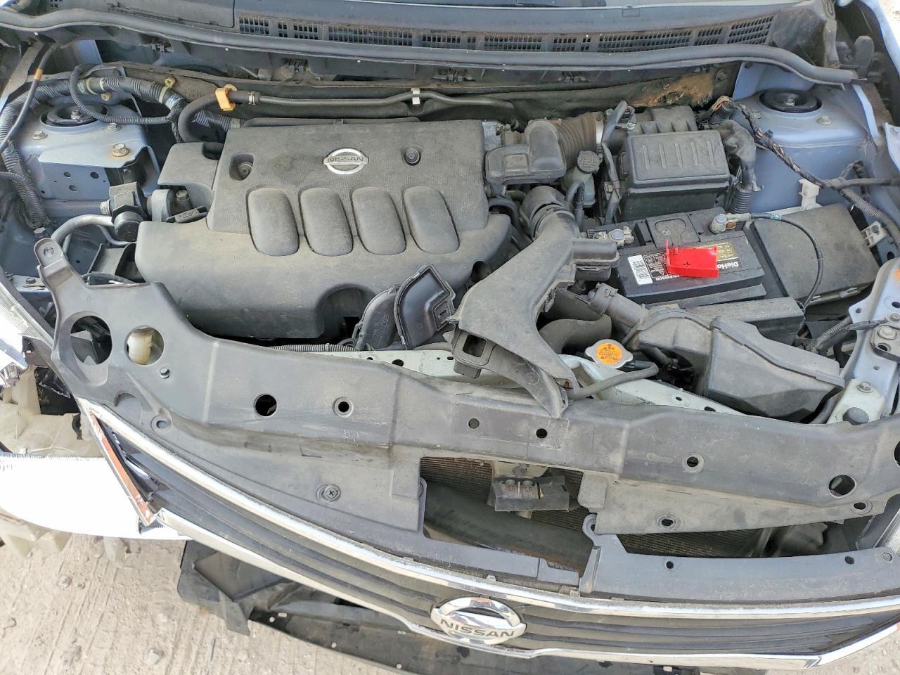 2010 NISSAN VERSA