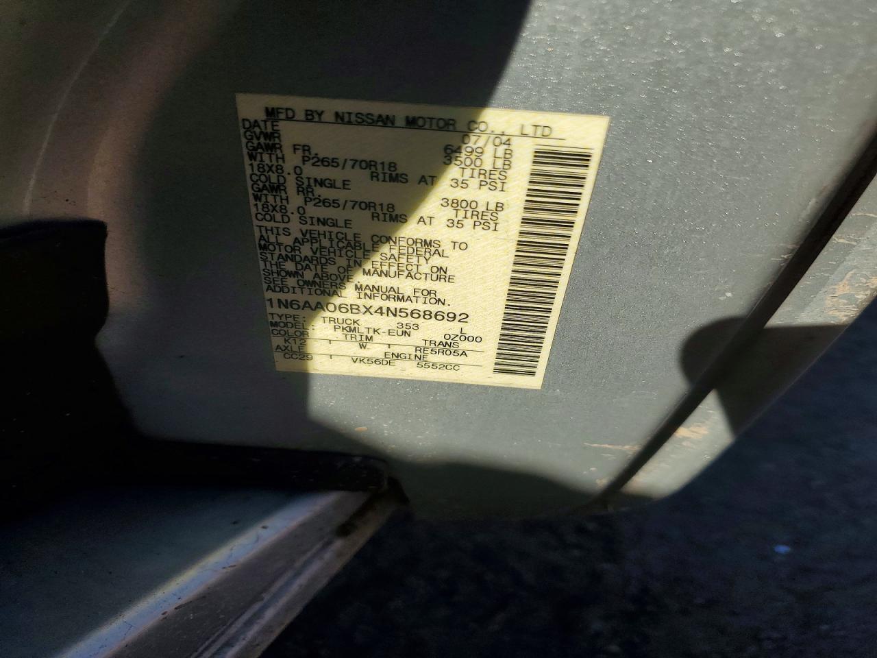 2004 NISSAN Titan