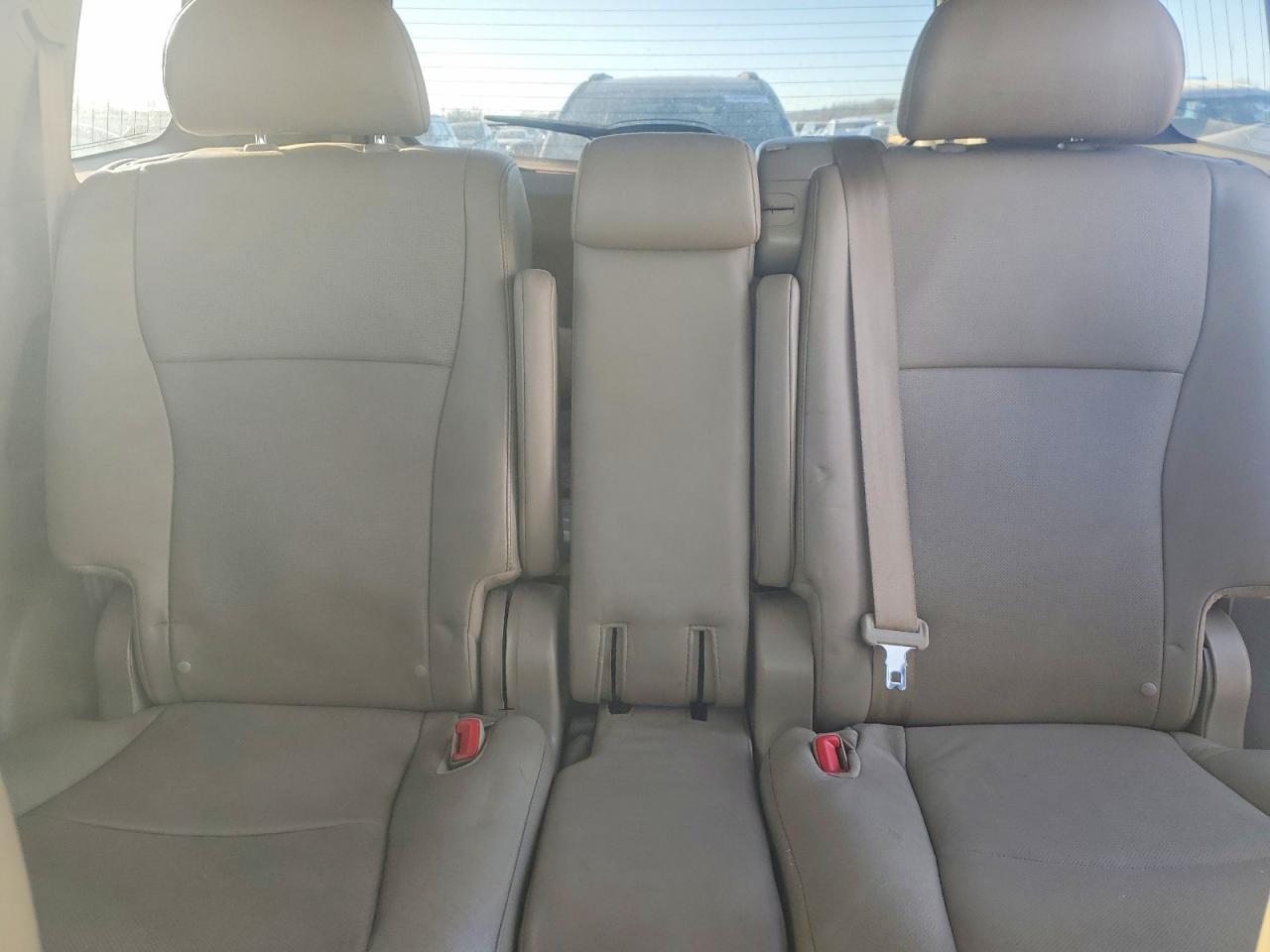 2013 TOYOTA HIGHLANDER