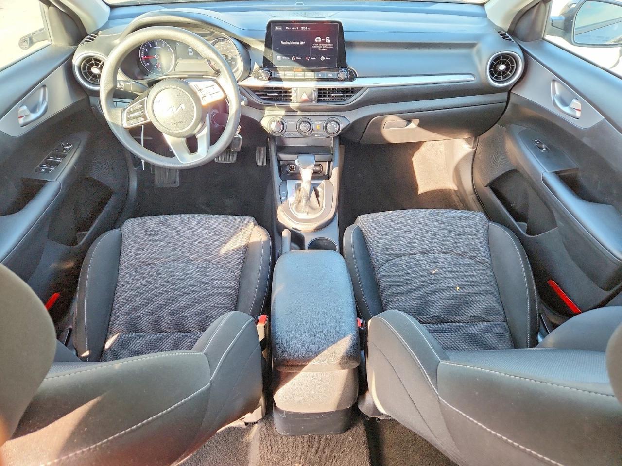 2023 KIA FORTE